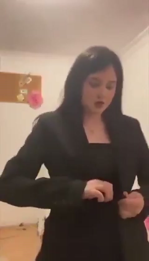 lemonchiffonbouncynijssenissdwarfchihlid.mp4