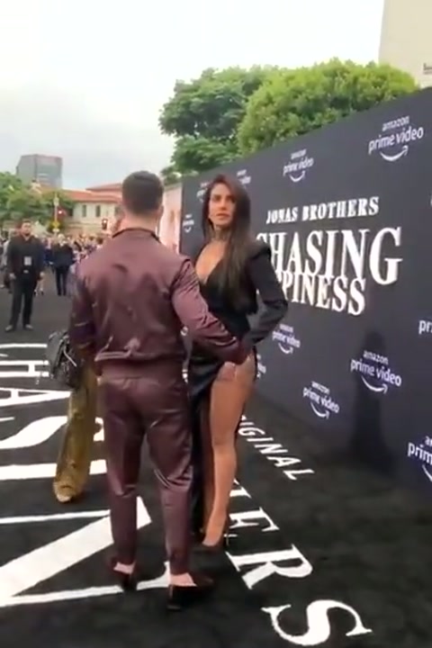 meatyinferiorgossamerwingedbutterfly.mp4