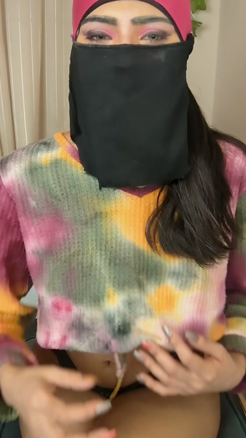 caninemediumspringgreenbelugawhale.mp4